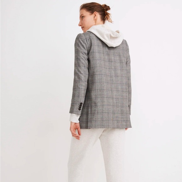 Madewell Wool Caldwell Double-Breasted Blazer: Peaked Lapel Edition - Picture 3 of 16